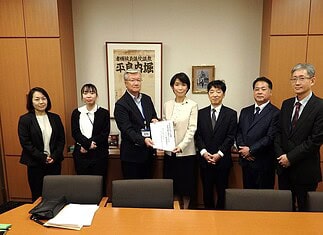 【山梨県健康保険組合連合会】医療保険制度に関する現場の声と持続可能性に関する要望