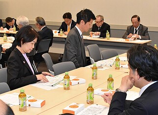 【自民党トラック輸送振興議員連盟】業界支援に向けた決議の採択と物流体制強化への方針共有