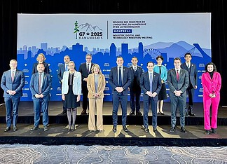 G7産業・デジタル・技術大臣会合出席のためカナダ・モントリオールを訪問