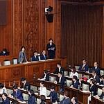参議院議院運営委員会における同意人事案件の説明と採決