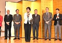 【全日本トラック事業政治連盟 冬季懇談会】物流業界の課題を共有