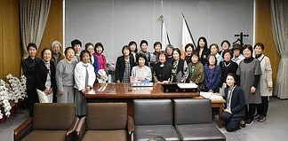 【県連女性局北杜市】総務副大臣室にて地域活動・子育て支援・地域コミュニティのあり方について率直なお声を伺う