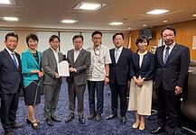 【生活保護に関する議員勉強会】上野厚生労働大臣に基準の見直しや就労・就学支援の充実等を提言