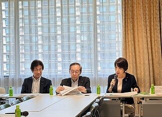 事務局長を務める自民党ケーブルテレビ議員連盟を開催、昨年取りまとめた提言の進捗状況を確認