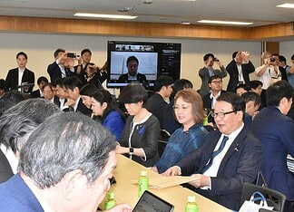 自民党地域未来戦略本部内の「郵便局や診療車を活用したオンライン診療促進PT」に出席