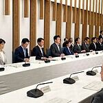 月例経済報告等に関する関係閣僚会議に総務副大臣として出席、我が国経済の基調判断等について議論が行われる