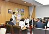 山梨県の甲府市議団の皆さまが総務副大臣室にお越しくださり、地域の課題などについてざっくばらんに意見交換