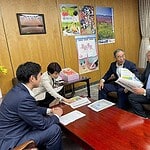 小菅村の舩木村長、北海道上士幌町の竹中町長より「ふるさと住民登録制度」への期待や制度づくりのご要望をいただく
