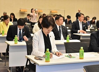 「自衛隊員・退職自衛隊員・家族を支援する議員連盟」に出席、防衛省より令和9年度予算概算要求などの説明を受ける