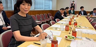 「官公庁営繕を考える議員の会」に出席、「官公庁施設の建設等に関する法律の一部を改正する法律案」の提出方針を承認