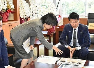 国道137号「新たな御坂トンネル」の整備促進に向け、国による整備(直轄権限代行)や必要な予算の確保を要望